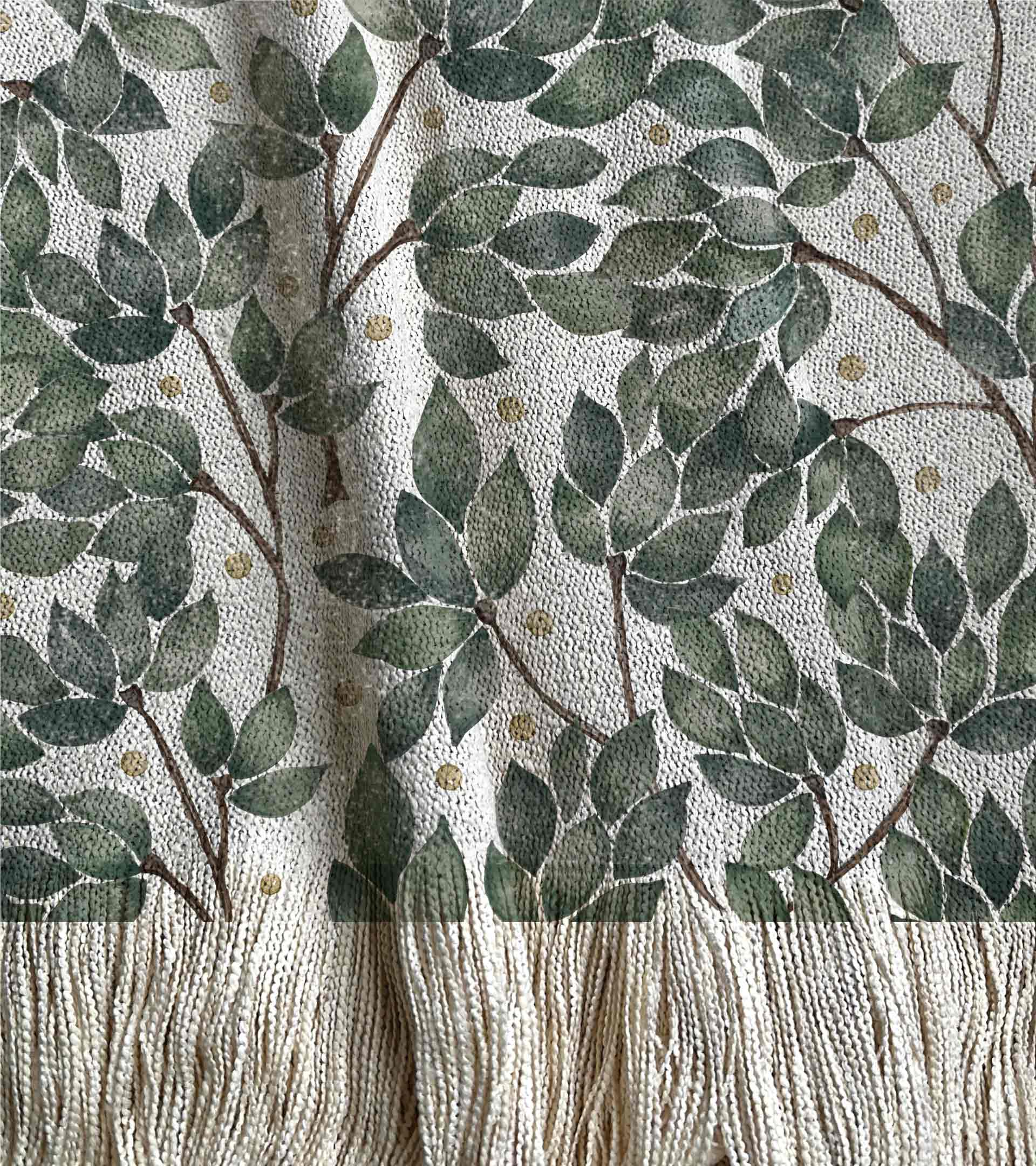Manta tejida con diseño botanico, hojas verdes y círculos amarillos. Naturaleza, hojas